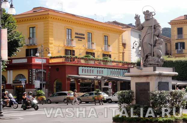 Piazza Tasso сорренто италия